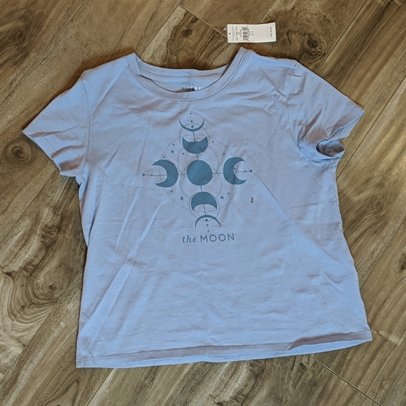 🆕❄️3/$25 NWT American Eagle Outfitters Moon Phase T-shirt